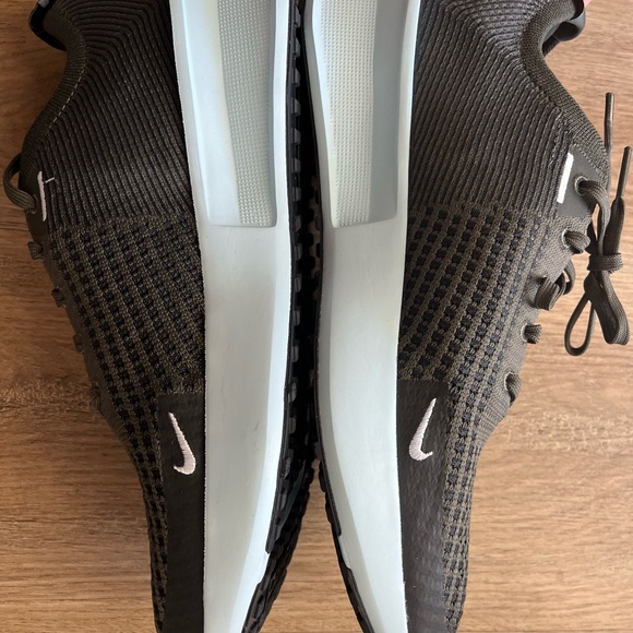 Nike Interact Run
Men's Road Running Shoes - Picture 7 of 9